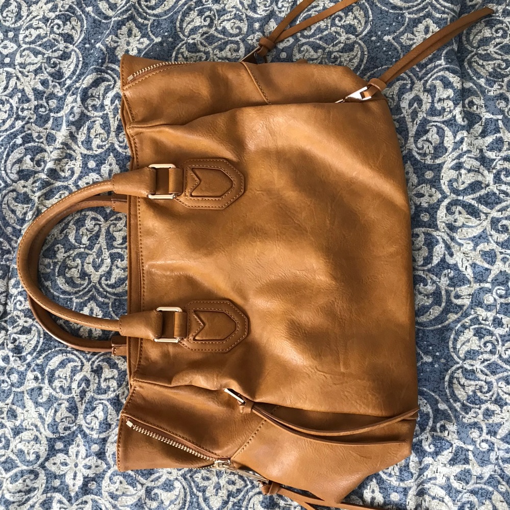 Urban Expressions vegan leather pocketbook